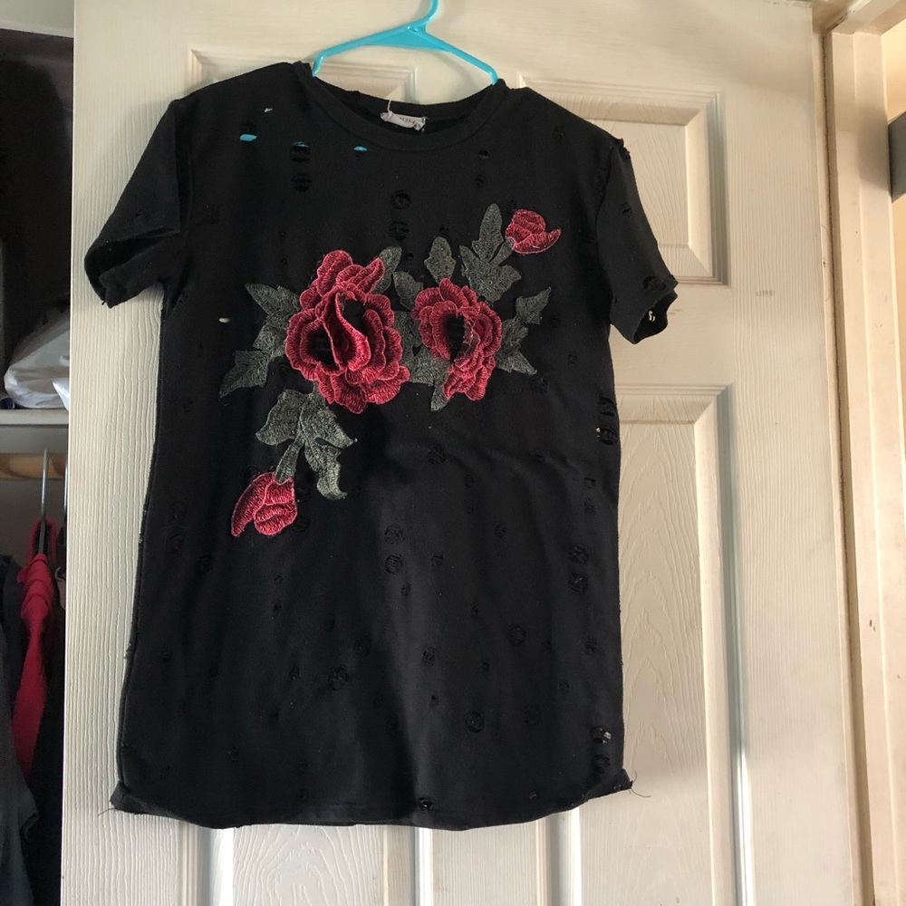 Rose black shirt